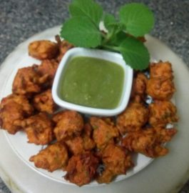 Corn pakoda with mint