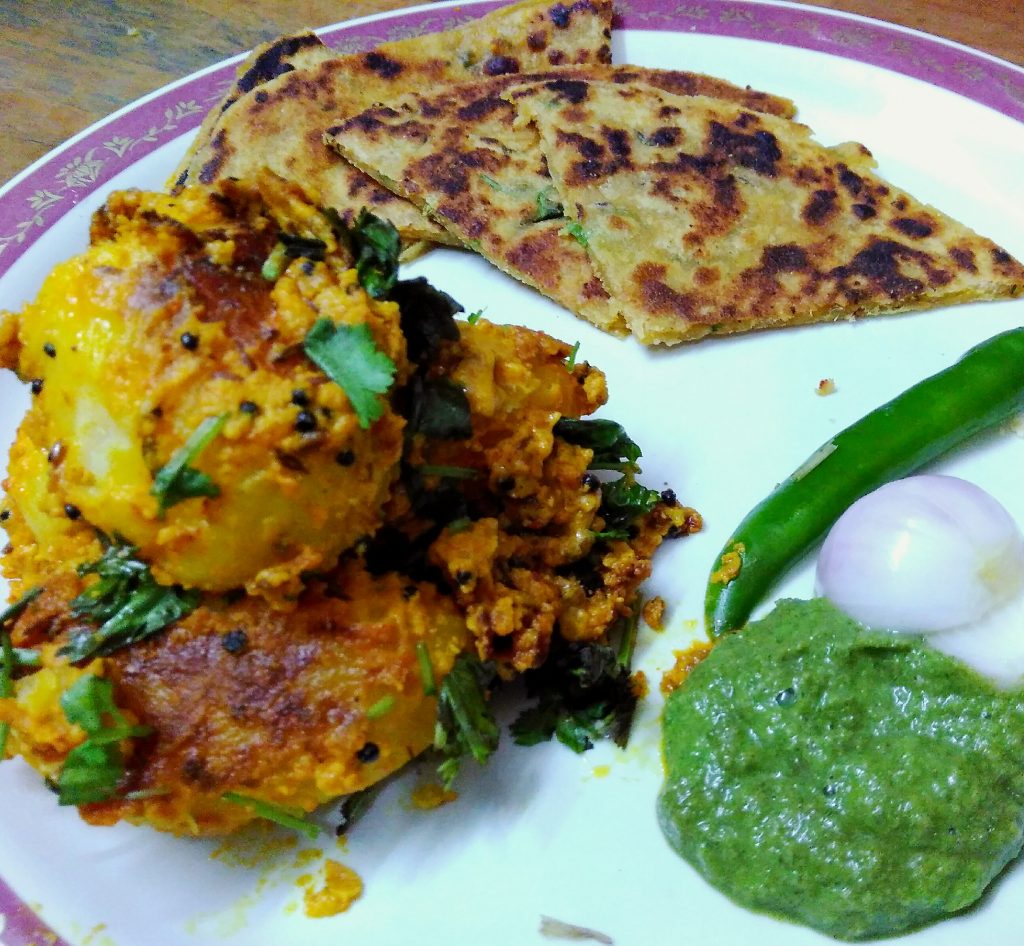 Dahiwale Aloo With Besan Parantha Recipe