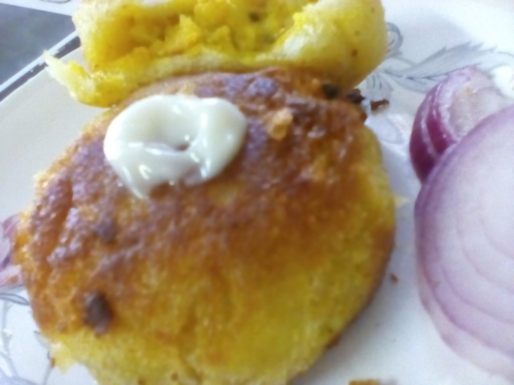 Stuffed Bread Pakoda Recipe