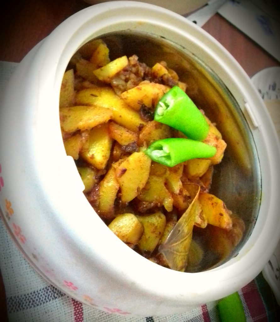 Achari Aloo Recipe