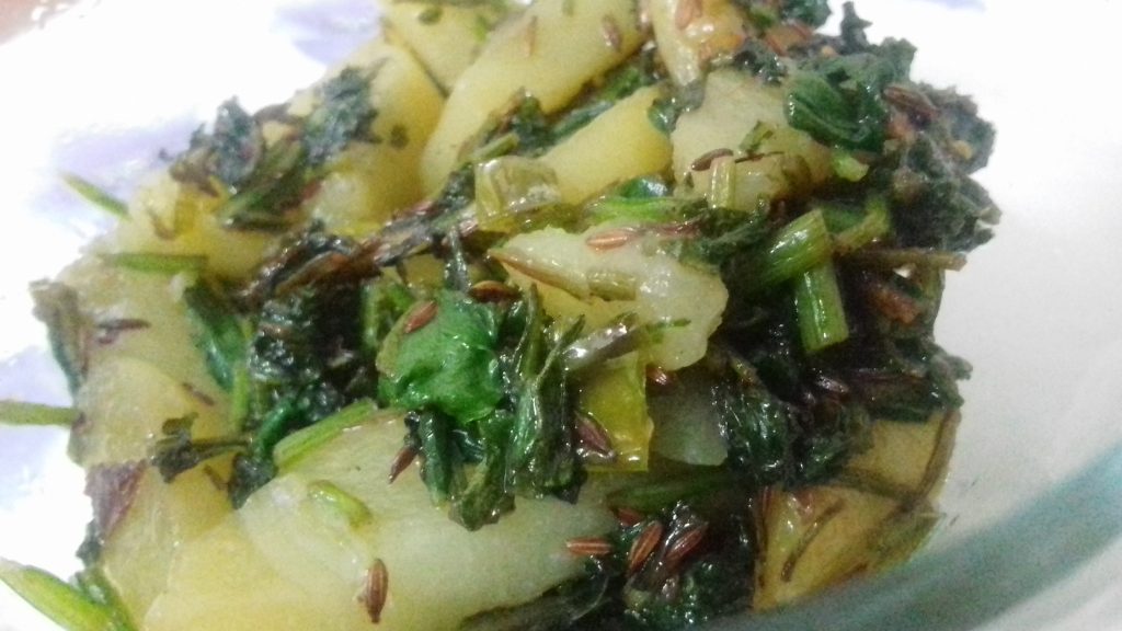 Spinach Potato Fry Recipe