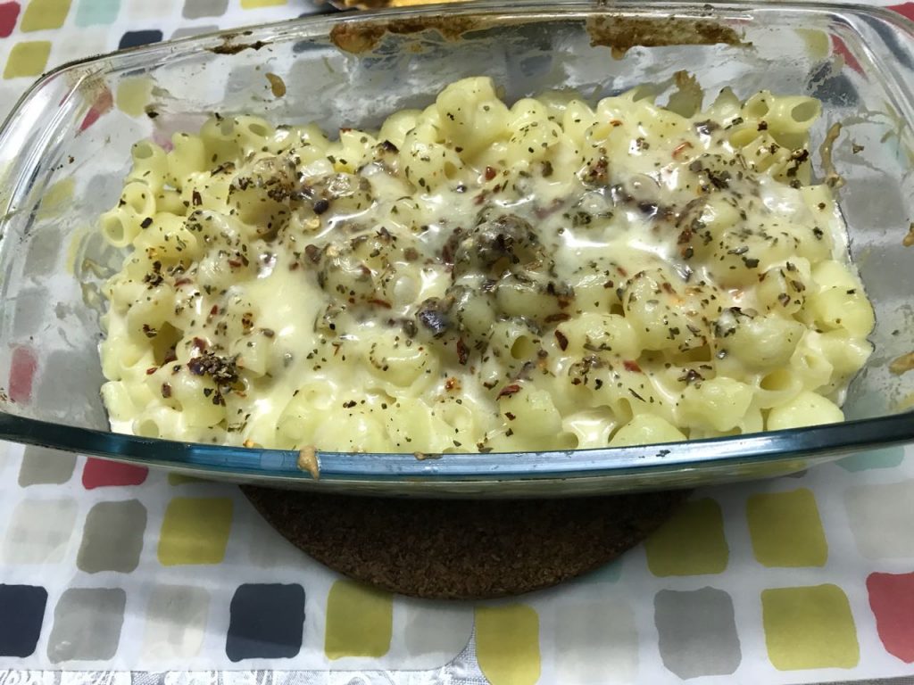 Baked Macaroni In White Sauce Recipe