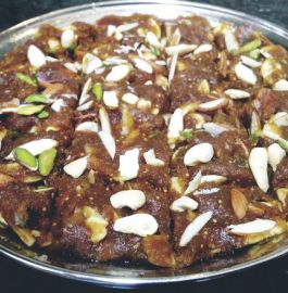 Dates and Anjeer Barfi - Sugarfree Recipe