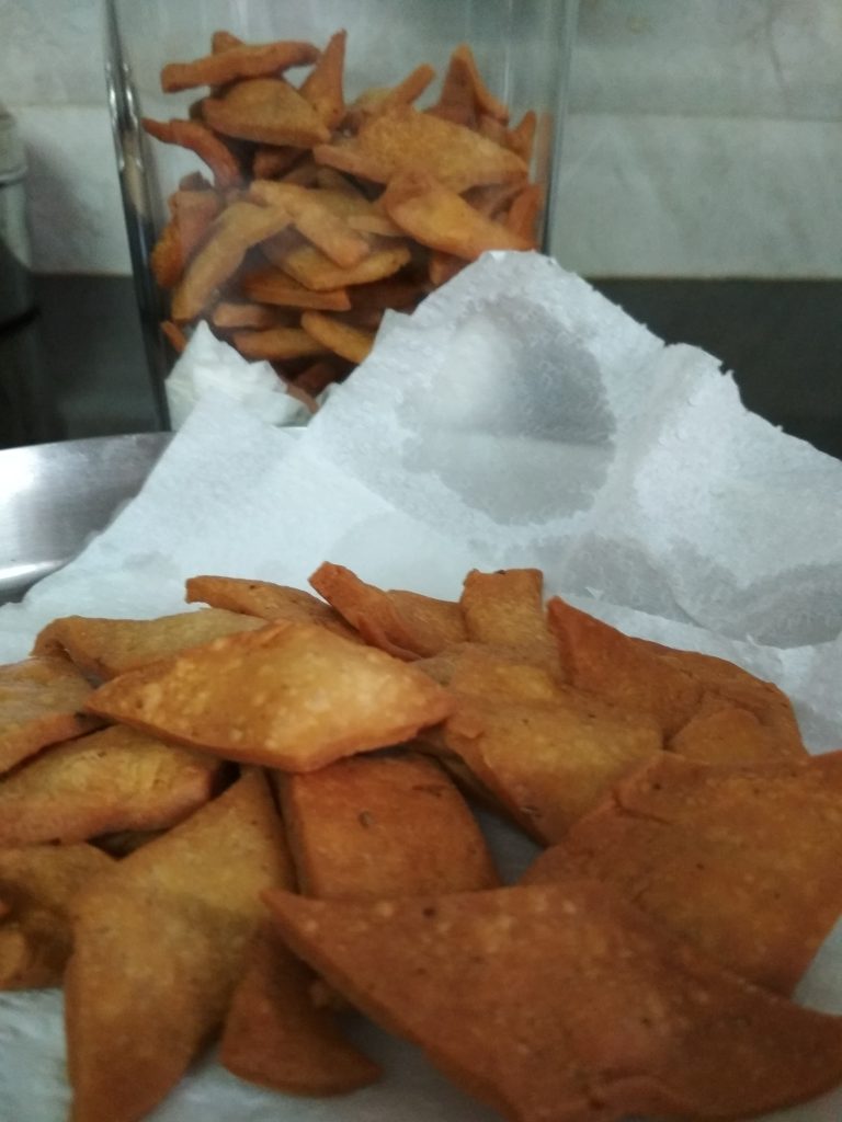 Namak Pare Recipe