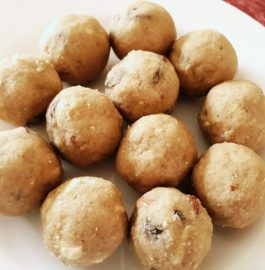 Gond Ke Ladoo Recipe