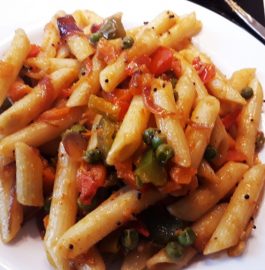 Veggie Pasta With Maggie Masala