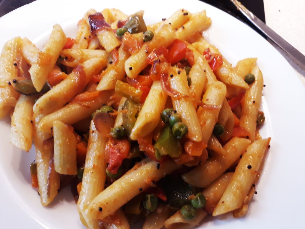 Veggie Pasta With Maggie Masala