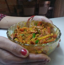 Red carrot chili pickle recipe| Gajar Mirchi ka jhatpat achaar recipe