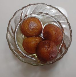 Gulab Jamun - Homemade Recipe With Khoya & Paneer