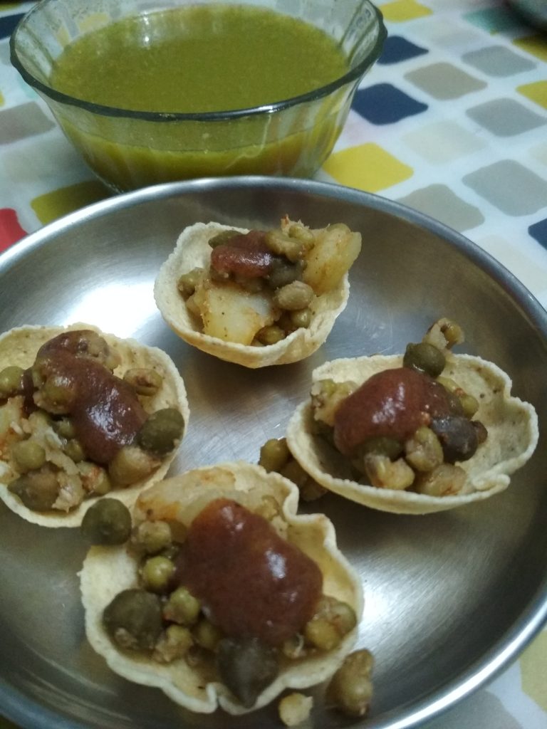 Puri In Appe Patra (For Panipuri) Recipe