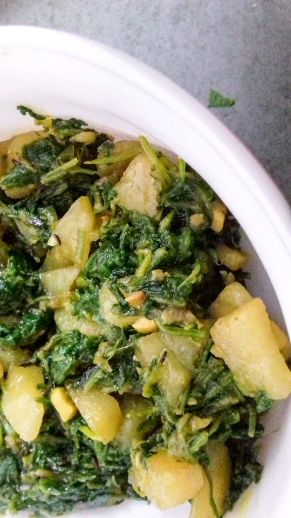 Spinach Potato Dry Curry Recipe