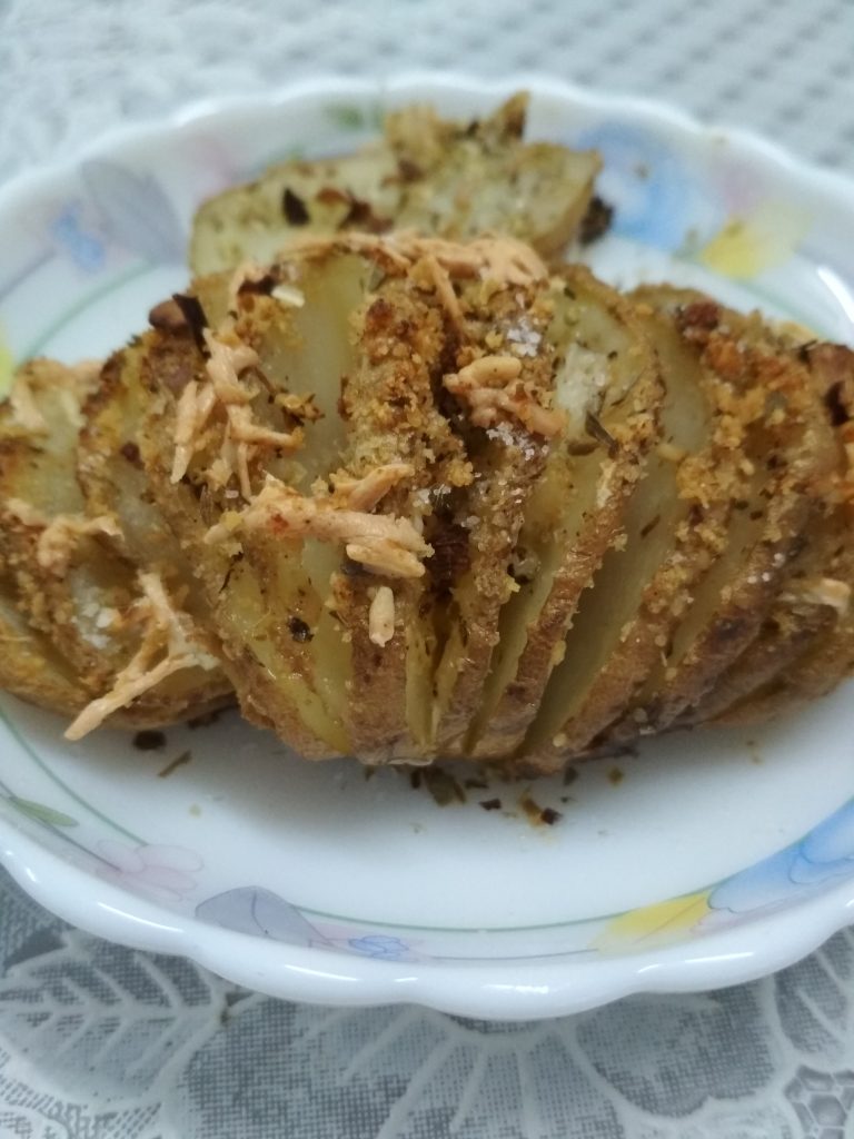 Roasted potatoes with garlic recipe
