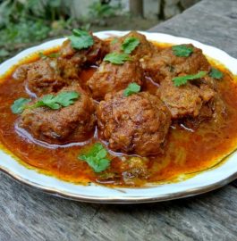 Cabbage Kofta Curry Recipe