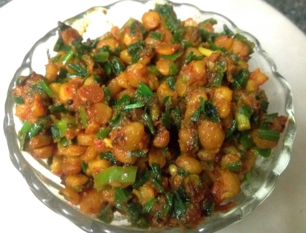 Chana Dal - Hari Pyaaz Ka Saag