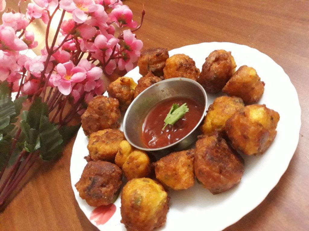 Urad Dal Pakoda Recipe