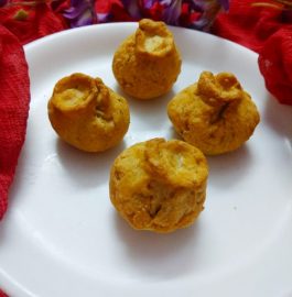 Biscuit Stuffed Potli Recipe