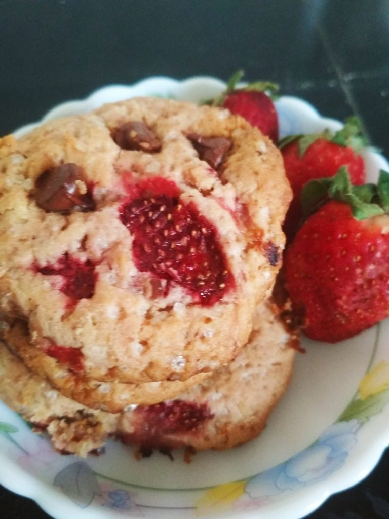 Strawberry Chocolate Chip Cookies - Zayka Ka Tadka