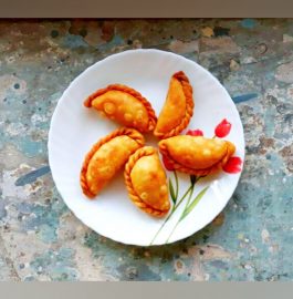 Gujiya | Karanji Recipe