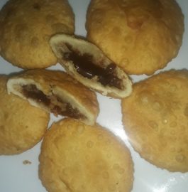 Chocolate Kachori Recipe