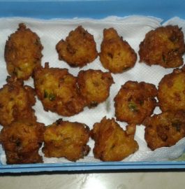Poha And Makka Pakode Recipe