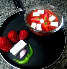 Paneer And Strawberry Curry Recipe