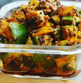 Kerry (Kacche Aam) Ka Achaar | Raw Mango Pickle | 5-minute recipe