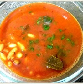 White Rajma And Plum Curry Recipe