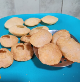 Sooji Ke Golgappe Recipe