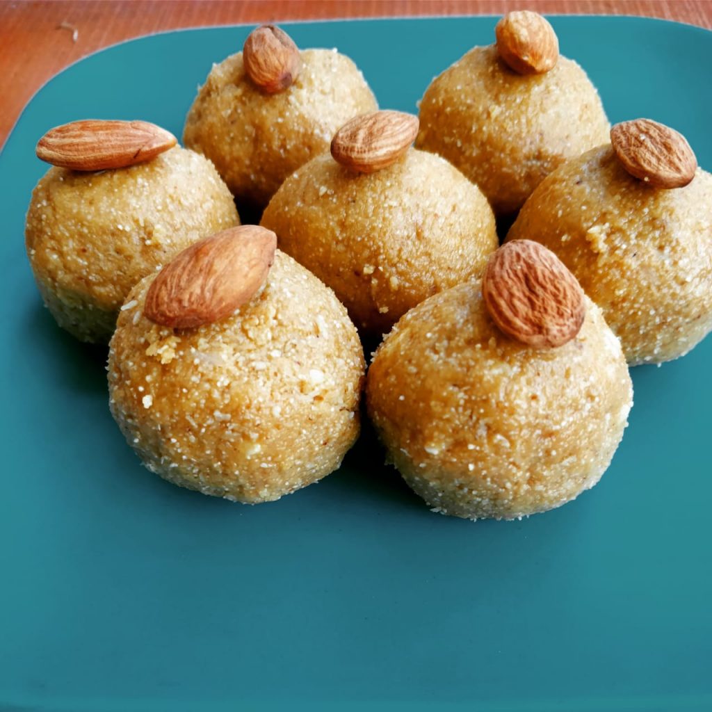 Besan Sooji Laddoo Recipe