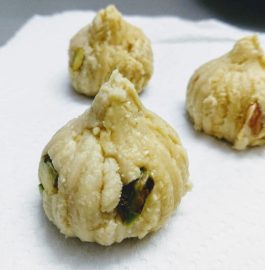 Kesar Kaju Modak Recipe