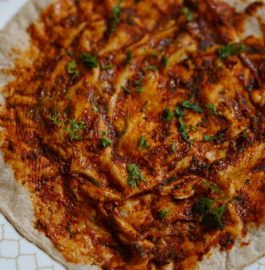 Lahsun Chutney With Jowar Roti Recipe