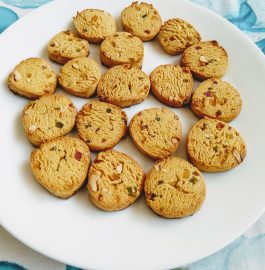 Tutti Frutti Biscuits With Wheat Flour Recipe