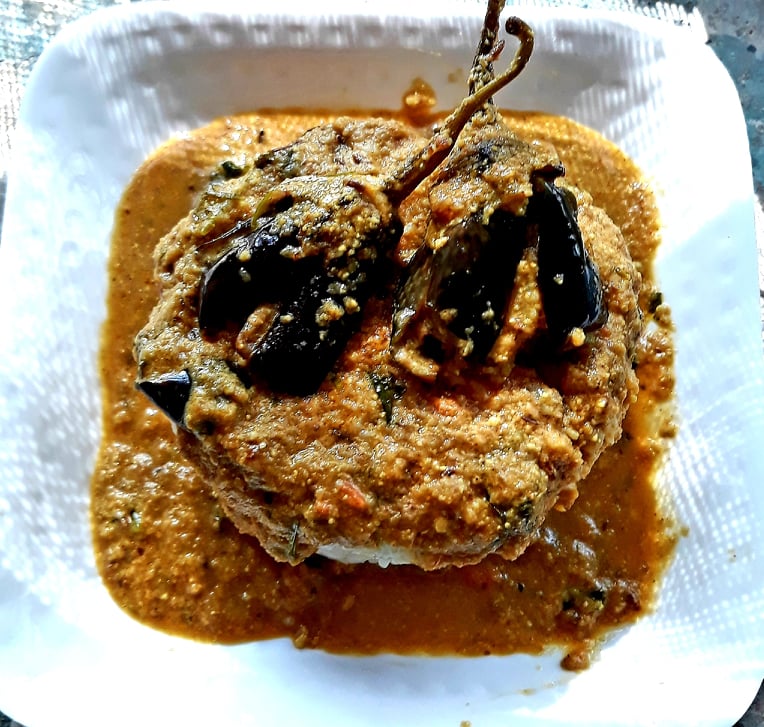 Bharwan Baingan | Stuffed Brinjal Curry Recipe