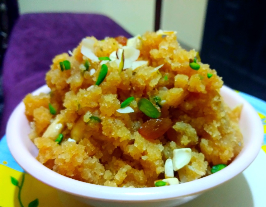 Suji Ka Halwa | Semolina Pudding Recipe