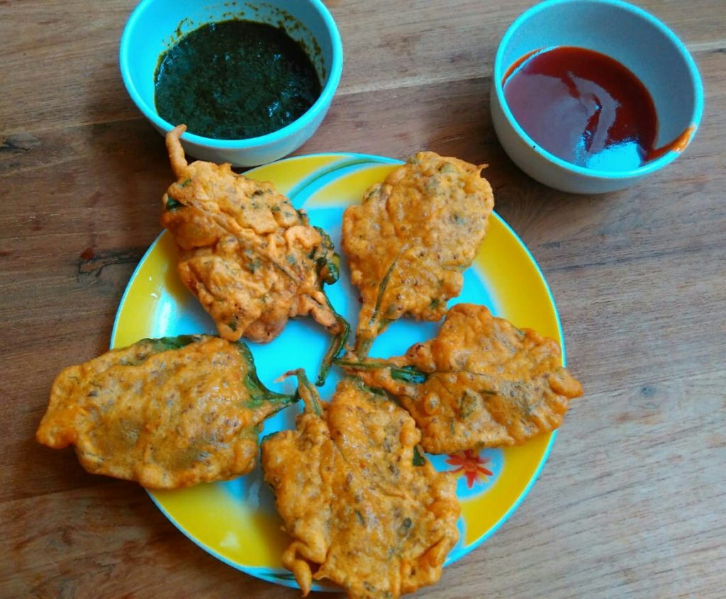 Spinach Leaves Pakoras Recipe