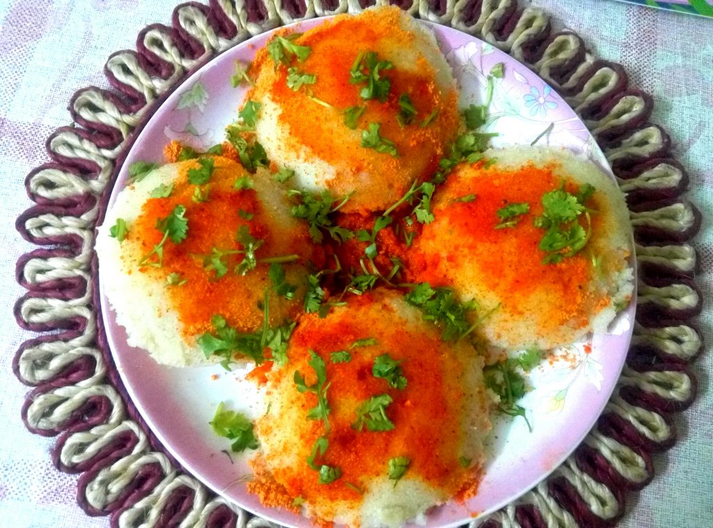 Sooji Oats Idli with Podi Recipe