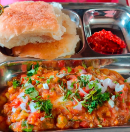 Pav Bhaji | Mumbai Famous Pav Bhaji Recipe