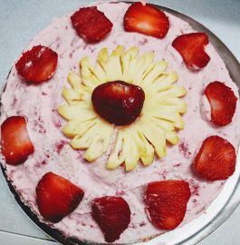 Strawberry and Pineapple Cake Recipe