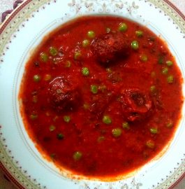 Paneer Kofta In Matar and Tomato Gravy Recipe