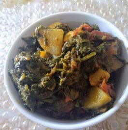 Palak Aloo Tamatar ki Sabzi Recipe