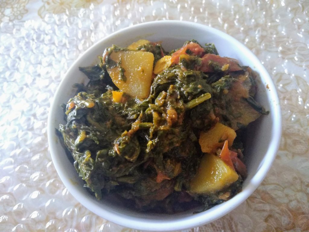 Palak Aloo Tamatar ki Sabzi Recipe