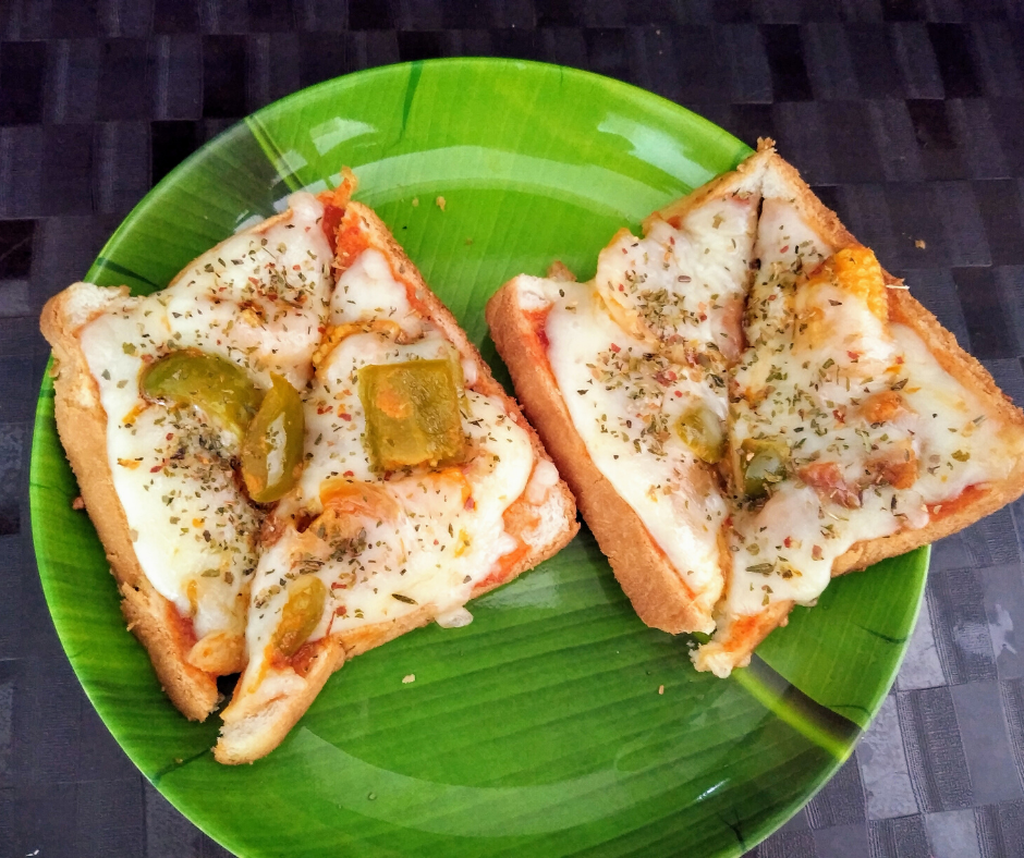 Bread Pizza On Tava Recipe