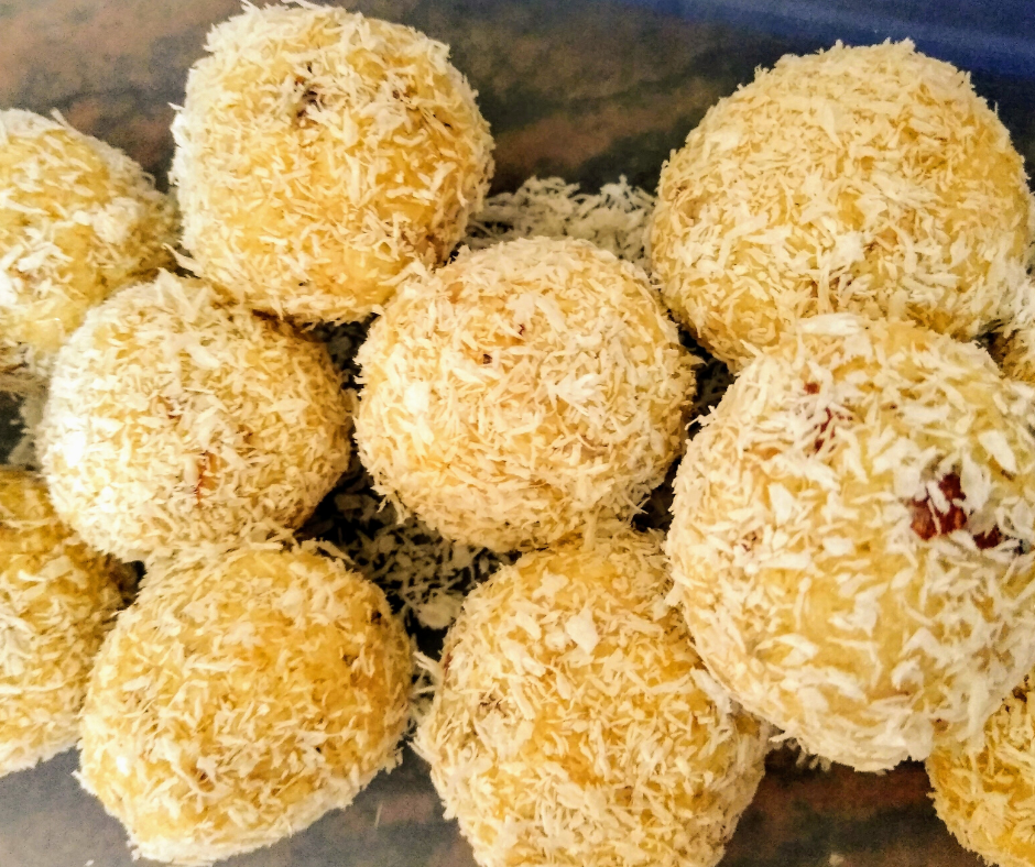 Coconut Laddoo | Instant Coconut Laddoo Recipe