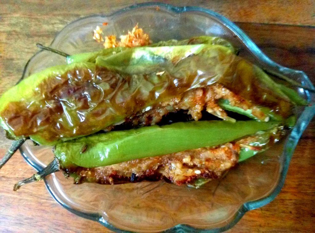 Stuffed Green Chillies | Aloo Cheese Bhari Hari Mirch Recipe