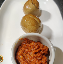 Garlic Chutney With Masala Baati Recipe