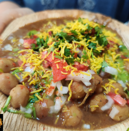 Chole Aloo Tikki Chaat | Delhi Ki Street Style Chaat Recipe