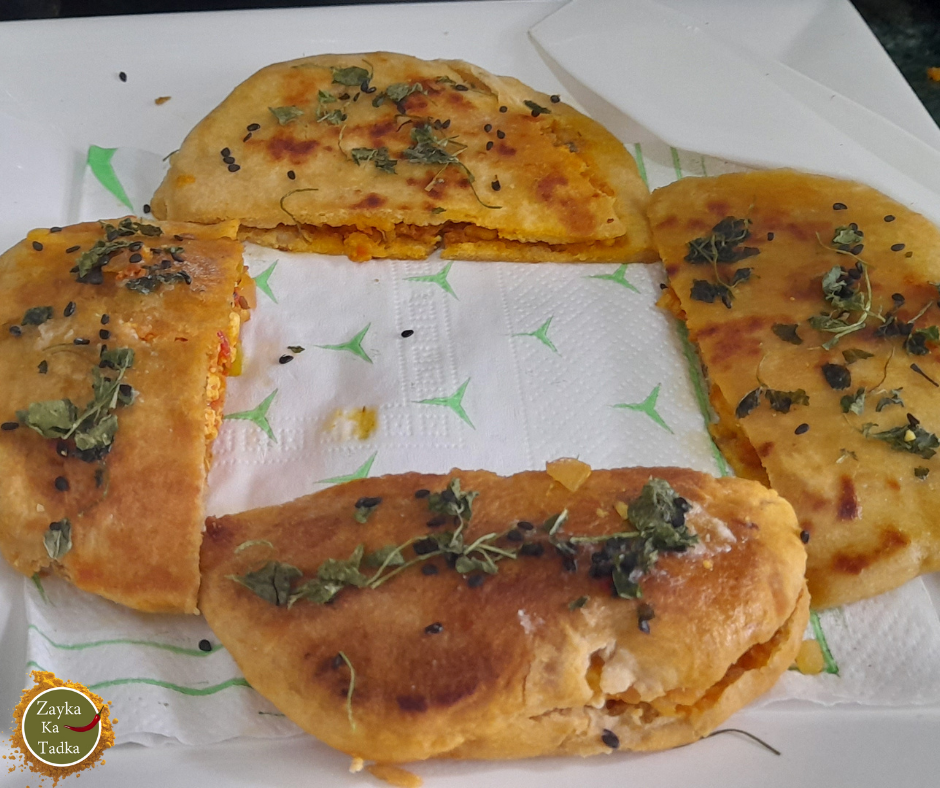 Paneer Kulcha | Paneer Stuffed Kulcha Recipe