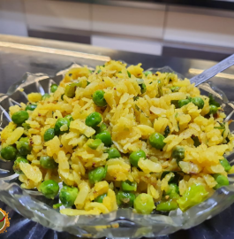 Chivda Matar Ki Khichdi Recipe