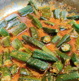 Pani Wali Bhindi Ki Sabzi Recipe