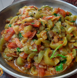 Turai Tamatar Curry | Ridge Gourd Curry Recipe